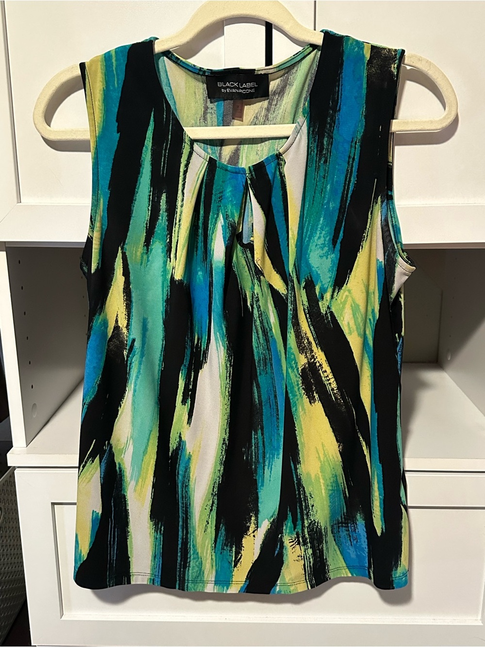 Black Label by Evan-Picone Abstract Sleeveless Blouse Size M